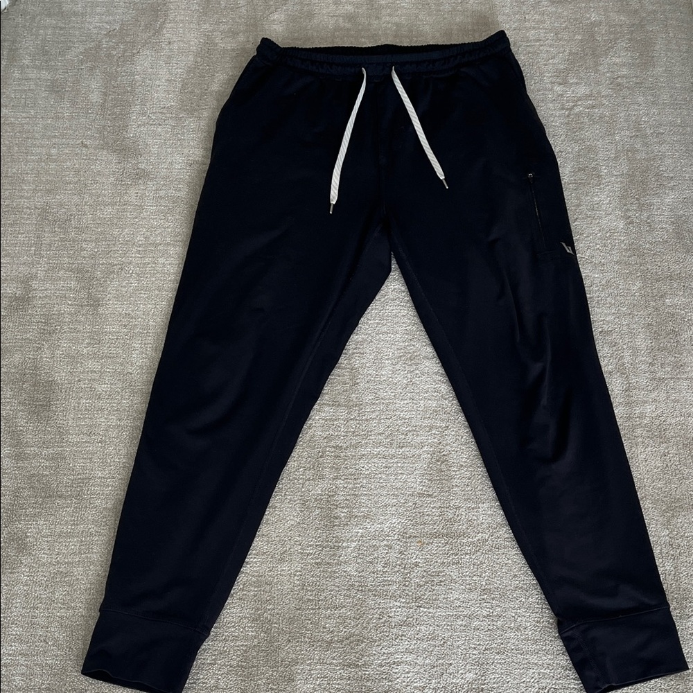 Vuori Men's Navy Jogger Pants
